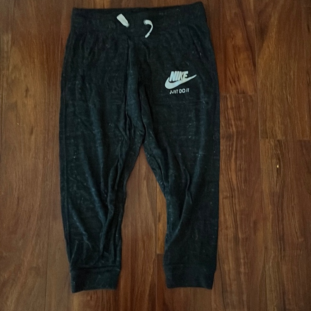 Nike capri sweat pants